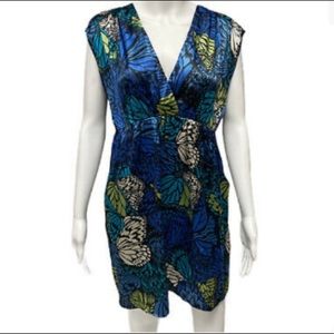 Motherhood Maternity Butterfly Deep V Tunic with Pockets size Small